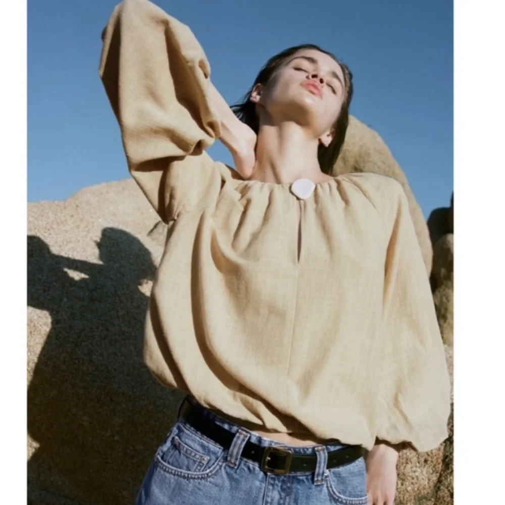 LN Zara Beige Shell Button Puff Sleeve Blouson Balloon Cropped Top Blouse - M